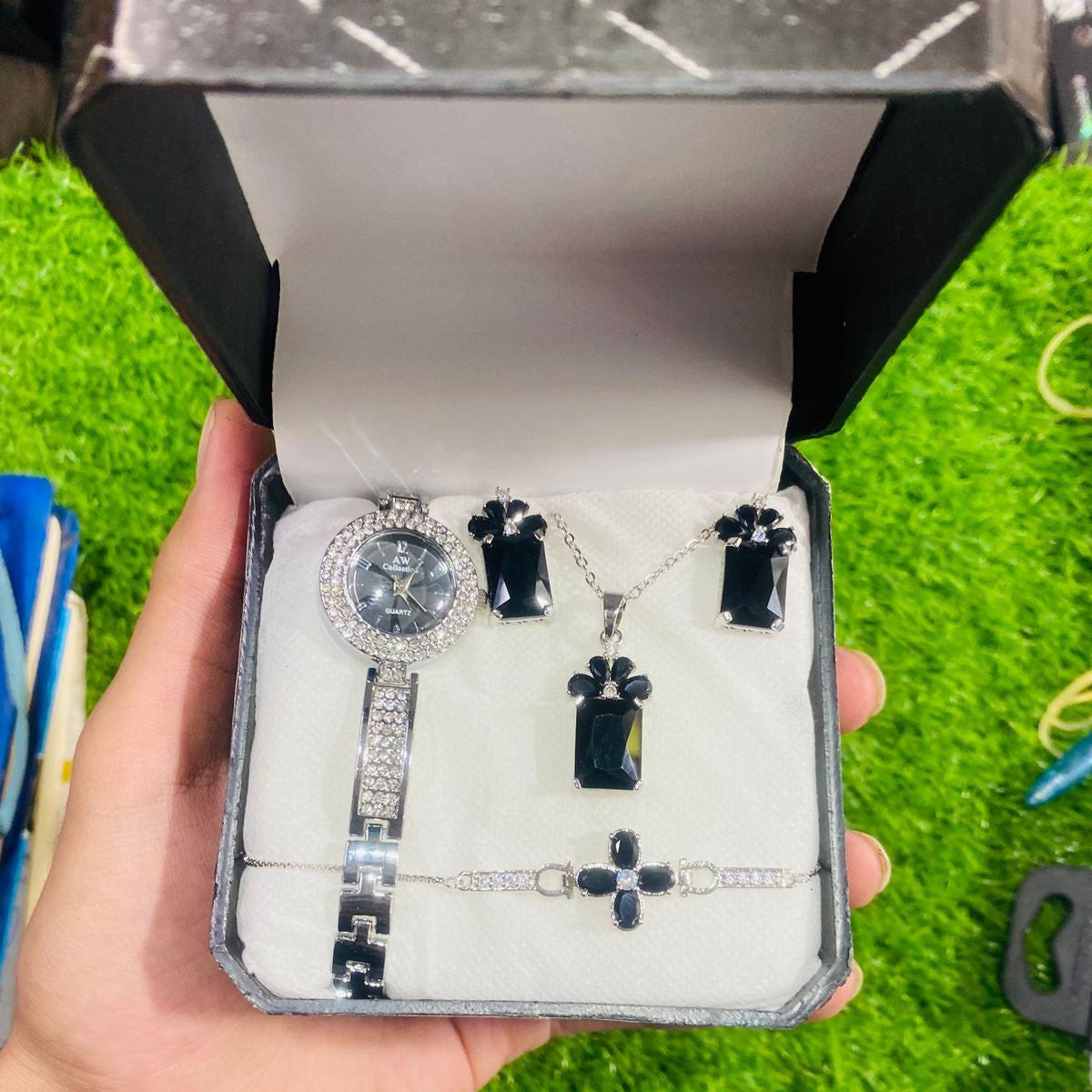 Whisper jewellery Set