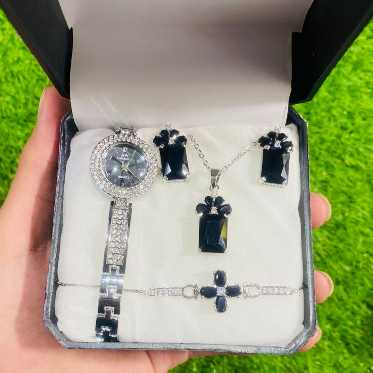 Whisper jewellery Set